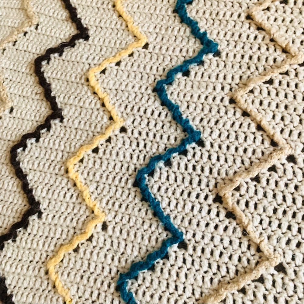 Vintage Handmade Crochet Afghan Throw Blanket Zig Zag Cream Teal Brown 59”x75” - Picture 7 of 8